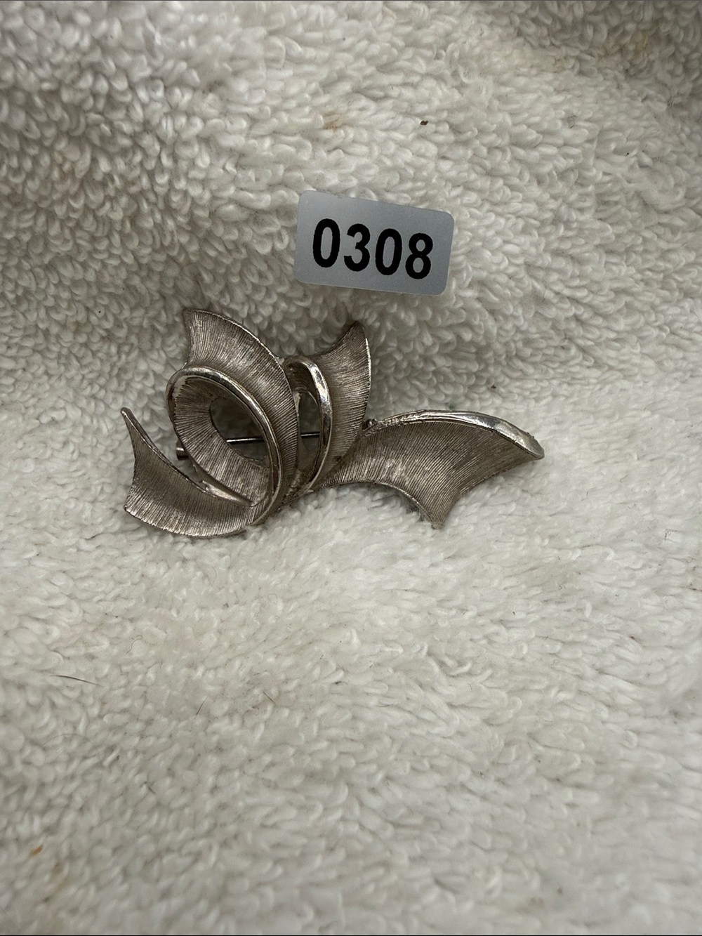 Silver-Tone Textured Modernist Leaf Ribbon Loop Brooch